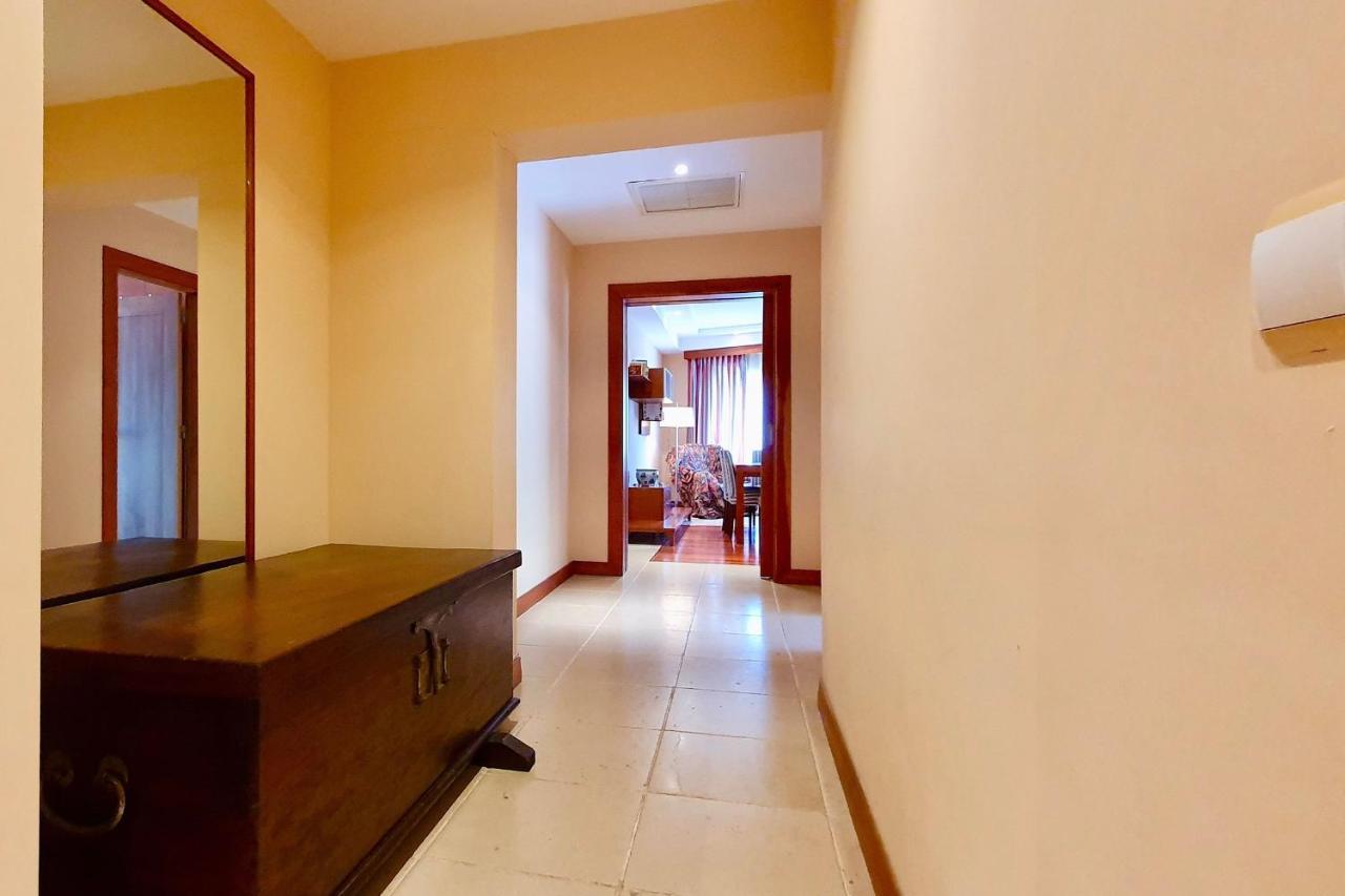 Classic 2Bdr Apartment Near Beach By Lovelystay لاغوا المظهر الخارجي الصورة