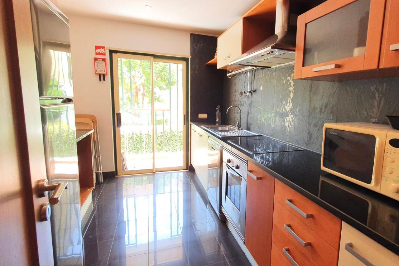 Classic 2Bdr Apartment Near Beach By Lovelystay لاغوا المظهر الخارجي الصورة