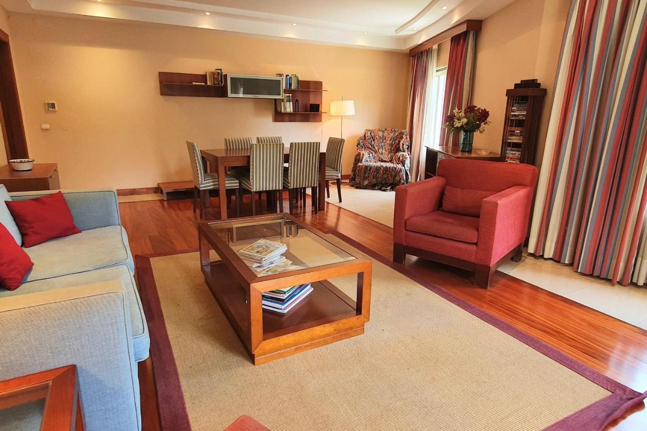 Classic 2Bdr Apartment Near Beach By Lovelystay لاغوا المظهر الخارجي الصورة
